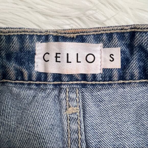 Cello Distressed Denim Shorts Size Small - Picture 10 of 10